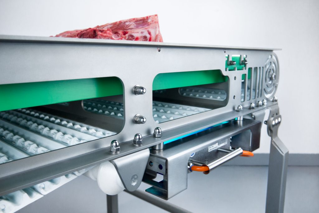 Meat conveyor belt
